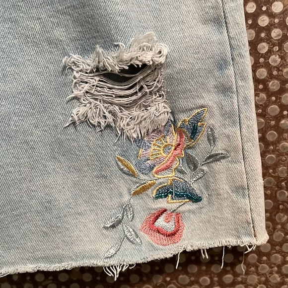 Denim mini skirt with embroidery - Picture 6 of 6